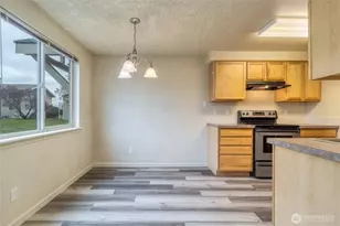 1910 J St, Walla Walla, WA 99362 - Photo 8