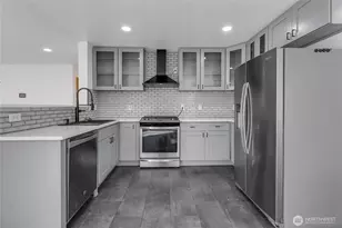 12110 135th St E, Puyallup, WA 98374 - Photo 12