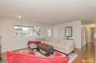 1060 Lynnwood Ave NE, Renton, WA 98056 - Photo 8