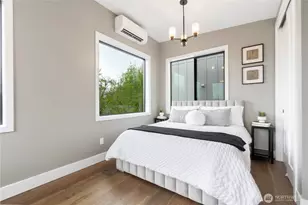 2528 27th Ave W, Seattle, WA 98199 - Photo 12