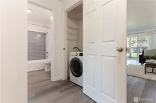 12230 SE 60th St, Bellevue, WA 98006 - Photo 12