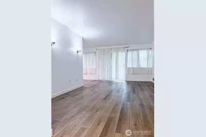 12230 SE 60th Street #34, Bellevue, WA 98006 - Photo 4