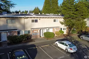 12230 SE 60th St, Bellevue, WA 98006 - Photo 18