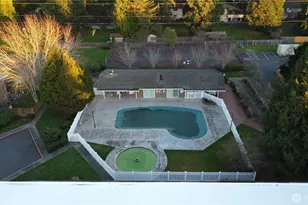 12230 SE 60th St, Bellevue, WA 98006 - Photo 22