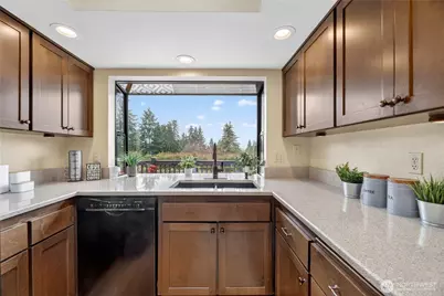 5231 131st Street SE, Everett, WA 98208 - Photo 10