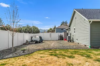 1989 4th St SE, East Wenatchee, WA 98802 - Photo 34