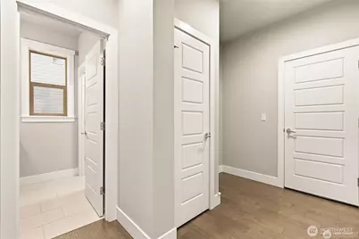 12055 SE May Creek Park Drive, Newcastle, WA 98056 - Photo 26