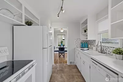 4027 52nd Avenue SW, Seattle, WA 98116 - Photo 12