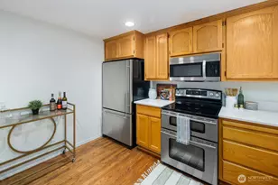 8508 29th Ave NW, Seattle, WA 98117 - Photo 10