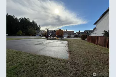 8312 185th Street Ct E, Puyallup, WA 98375 - Photo 38