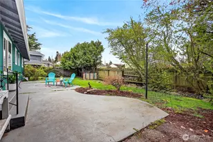 927 S 240th Pl, Des Moines, WA 98198 - Photo 24