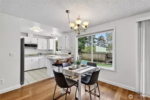 927 S 240th Pl, Des Moines, WA 98198 - Photo 10