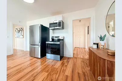 8856 32nd Avenue SW #A, Seattle, WA 98126 - Photo 8