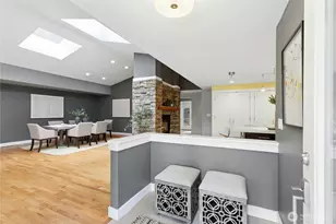 762 Sunrise Pl SW, Issaquah, WA 98027 - Photo 4