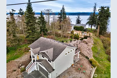 2303 North Bluff Road, Greenbank, WA 98253 - Photo 34