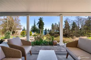 2303 N Bluff Rd, Greenbank, WA 98253 - Photo 2
