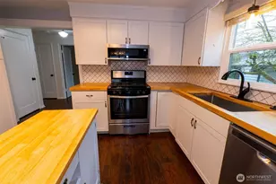 6630 S Warner St, Tacoma, WA 98409 - Photo 12