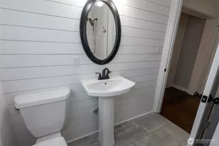 6630 S Warner St, Tacoma, WA 98409 - Photo 12