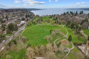 4233 S Bradford St, Seattle, WA 98118 - Photo 12