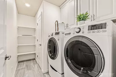 23711 43 Drive SE, Bothell, WA 98021 - Photo 32