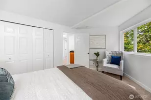 2708 NE 98th St, Seattle, WA 98115 - Photo 26