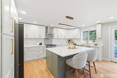 8810 NE 138th Street, Kirkland, WA 98034 - Photo 12