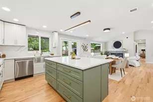 8810 NE 138th St, Kirkland, WA 98034 - Photo 14