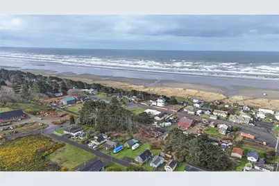 4787 Forwood Avenue, Pacific Beach, WA 98571 - Photo 26