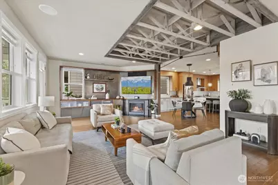 9219 Jacobia Avenue SE, Snoqualmie, WA 98065 - Photo 6