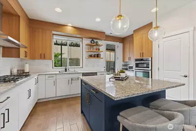 9219 Jacobia Avenue SE, Snoqualmie, WA 98065 - Photo 12