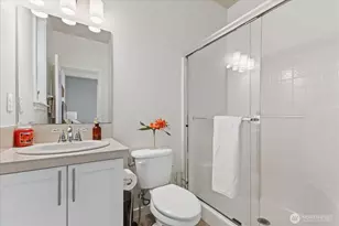 9219 Jacobia Ave SE, Snoqualmie, WA 98065 - Photo 28