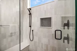 4417 2nd Ave NE, Seattle, WA 98105 - Photo 18