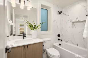 4417 2nd Ave NE, Seattle, WA 98105 - Photo 6