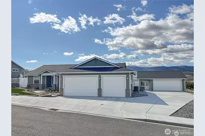 647 S Newton Avenue, East Wenatchee, WA 98802 - Photo 1