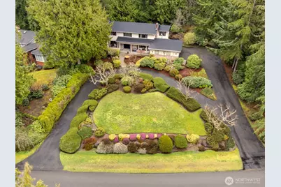 13715 51st Avenue W, Edmonds, WA 98026 - Photo 2