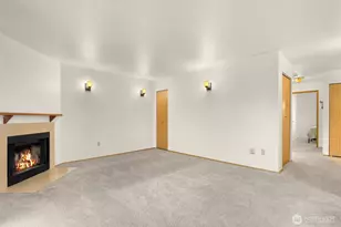 18200 73rd Ave NE, Kenmore, WA 98028 - Photo 4