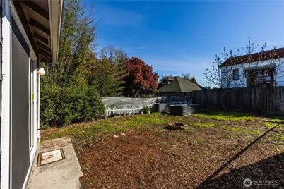 916 Pleasant Avenue, Bremerton, WA 98337 - Photo 24