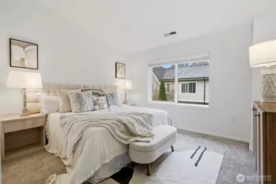 18275 NE 97th Way #103, Redmond, WA 98052 - Photo 14