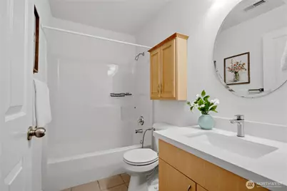 18275 NE 97th Way #103, Redmond, WA 98052 - Photo 18