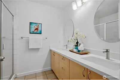 18275 NE 97th Way #103, Redmond, WA 98052 - Photo 16