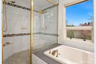 8550 NE 28th Street, Hunts Point, WA 98004 - Photo 26