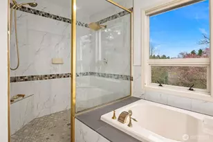 8550 NE 28th St, Hunts Point, WA 98004 - Photo 26