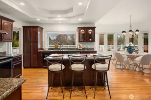 8550 NE 28th St, Hunts Point, WA 98004 - Photo 8