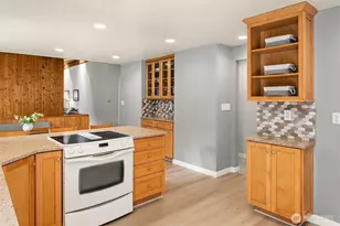 19522 NE 181st St, Woodinville, WA 98077 - Photo 14