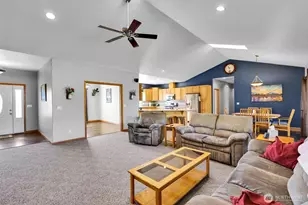 16100 159th Ln SE, Yelm, WA 98597 - Photo 4