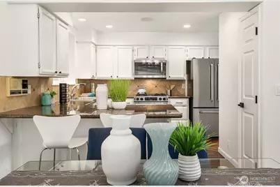 9215 Odin Way, Bothell, WA 98011 - Photo 16