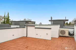 1127 B 10th Ave E, Seattle, WA 98102 - Photo 22