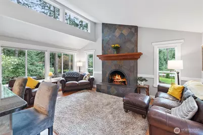 22403 53rd Avenue SE, Bothell, WA 98021 - Photo 2