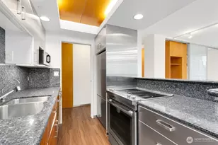 2201 3rd Ave, Seattle, WA 98121 - Photo 14