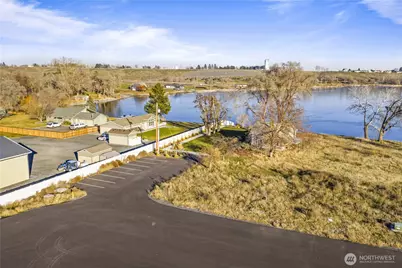 4 Valley Road NE #4, Moses Lake, WA 98837 - Photo 4